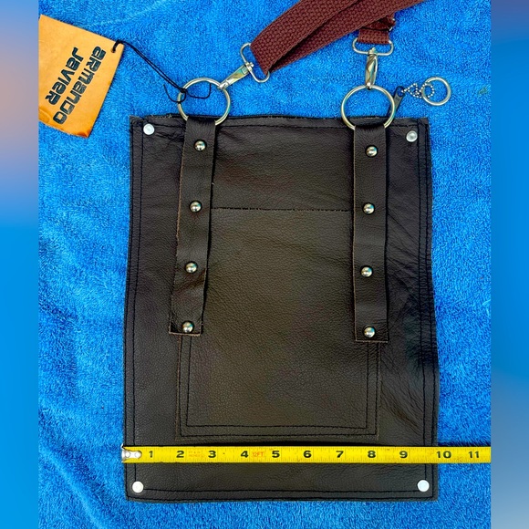 OBAMA PRINTED WALL STREET JOURNAL Genuine leather bag by ARMANDO JAVIER - Picture 9 of 11